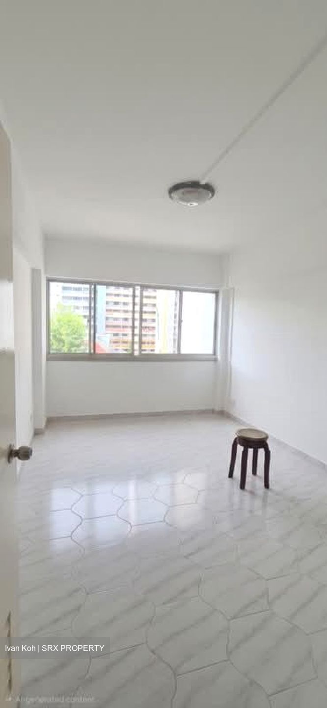 Blk 826 Yishun Street 81 (Yishun), HDB Executive #594109131